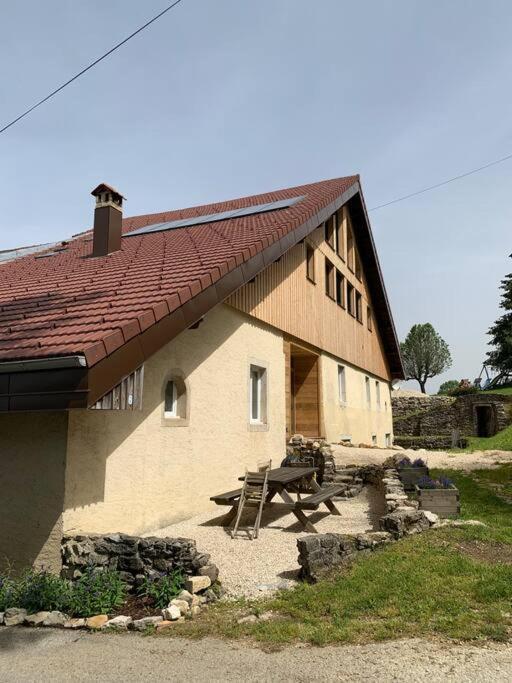 Ancienne Ferme Comtoise 4 Etoiles, 11 Personnes Lac St-Point/Mont D'Or Montperreux Екстериор снимка